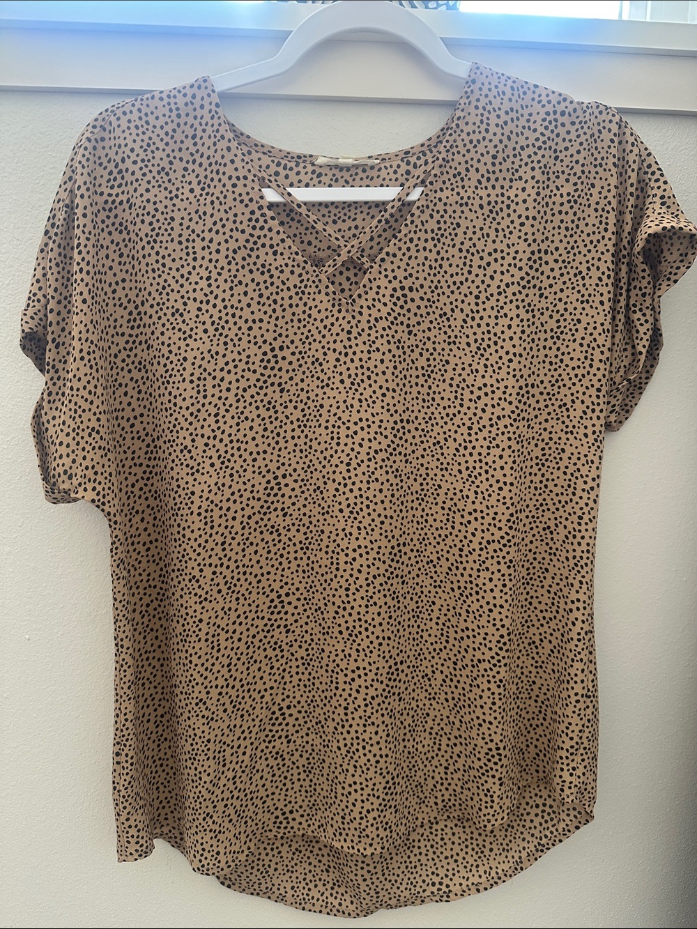 Maurices Tan Short Sleeve V-Neck Top with Black Dot Leopard Print